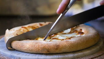 trattoria da Oscar FESTA DONNA TAGLIERE PREPARAZIONE_edited.jpg