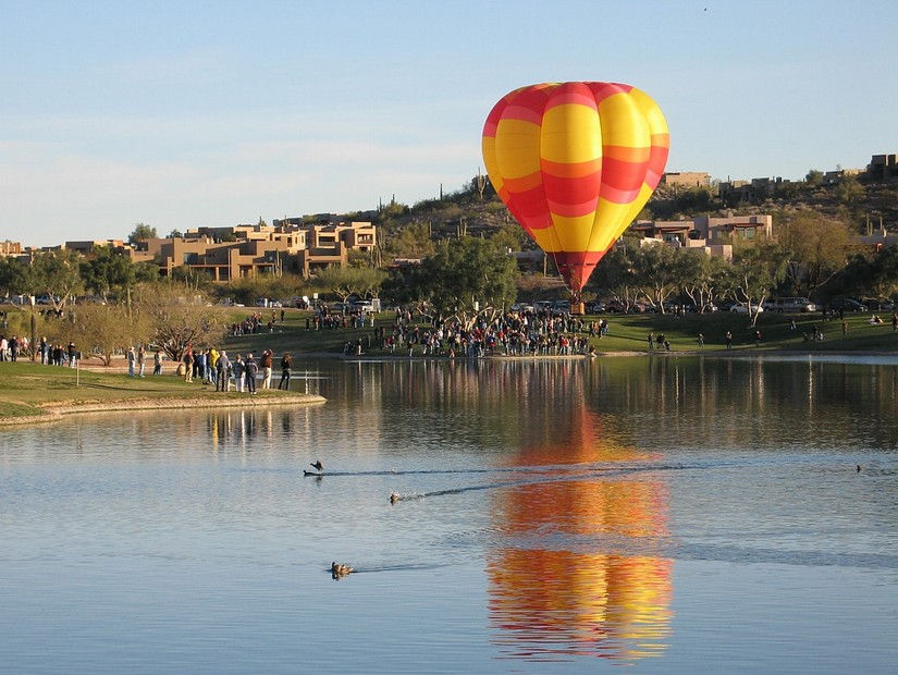 FH Lake with Balloon Festival
