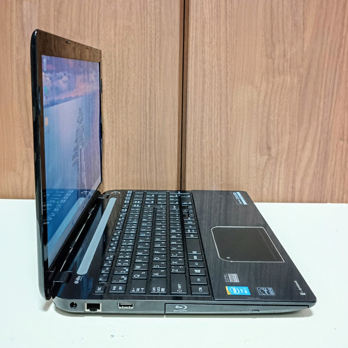 TOSHIBA dynabook Corei7 メモリ16GB SSD512GB Webカメラ ブルーレイ