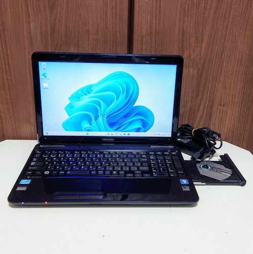 TOSHIBA dynabook Corei7 メモリ8GB SSD256GB TOSHIBA dynabook Corei7 メモリ8GB SSD256GB Windows11