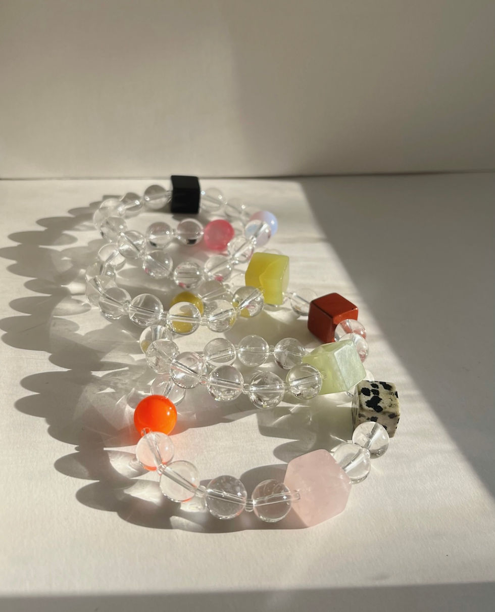 Thumbnail: THE CLEAR QUARTZ COVE BRACELET IN ONYX