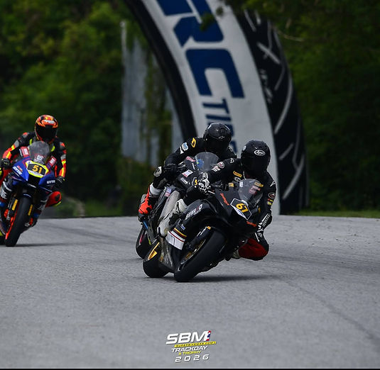 superbike buvadoracing mike weller superbikemag pirelli fuchs silkolene
bira circuit