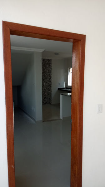 Porta do imóvel listado pela Verum Engenharia.