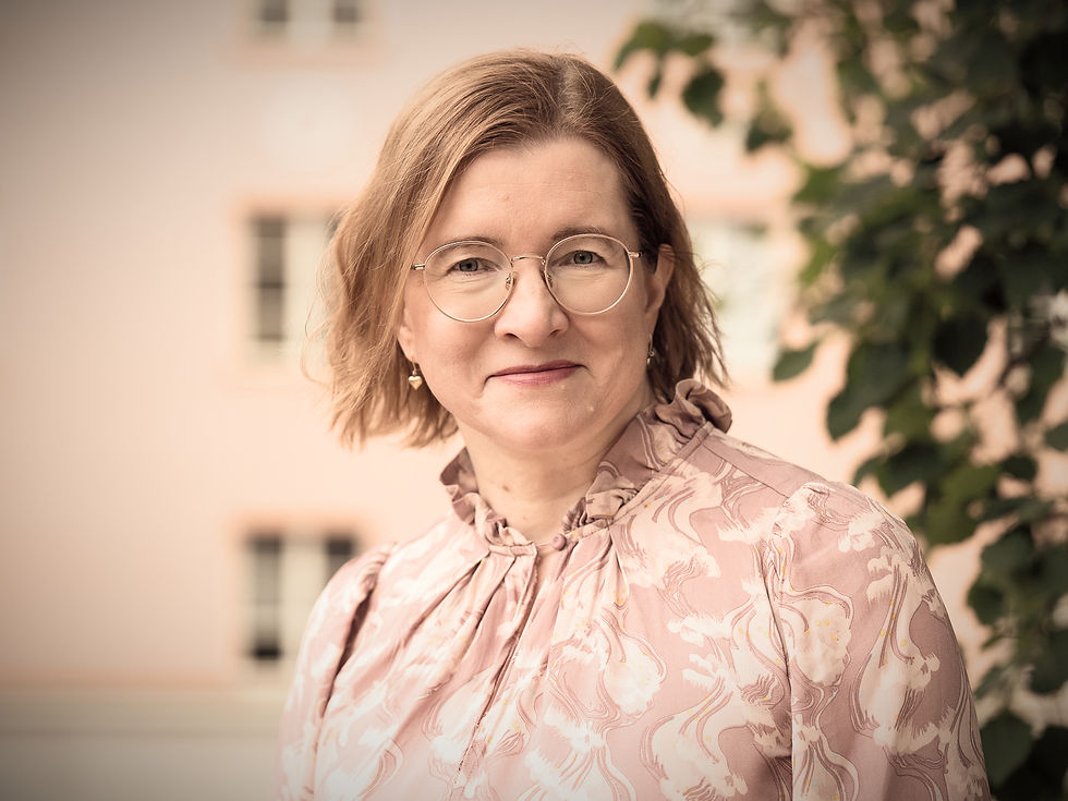Laura_iso_by Tomi Kontio.png