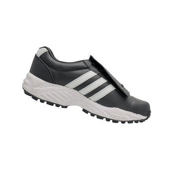 Golf shoes product photography, angle 3