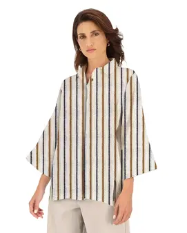 High-quality cotton yarn-dyed crochet fabric featuring a striped design for men's and women's fashion.