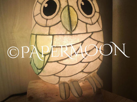 白フクロウの和紙ランプ【生徒作品】 | 手作りライト照明教室 PAPERMOON（東京 自由が丘）