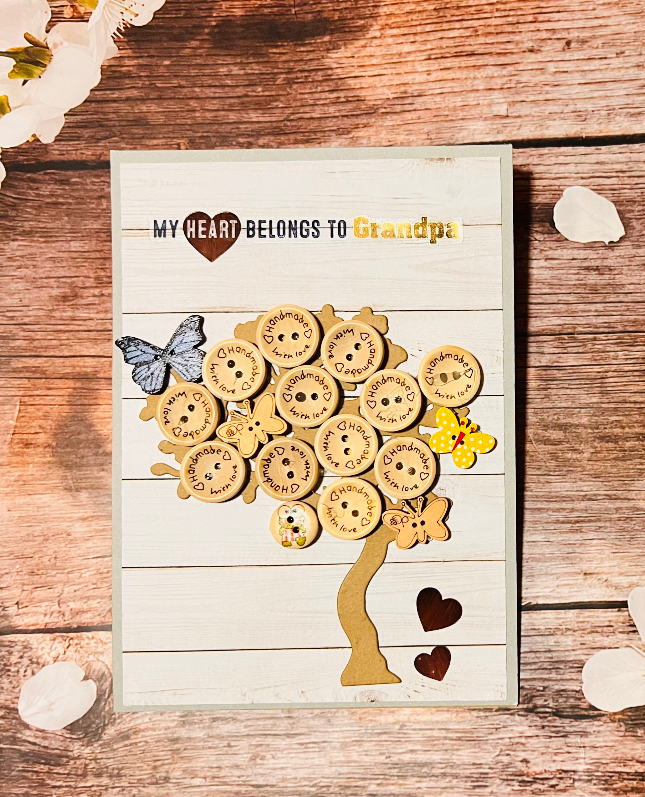My heart belongs to grandpa Button Easel Card