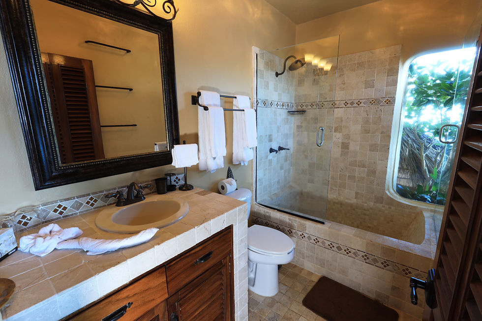 Los Arcos Bathroom