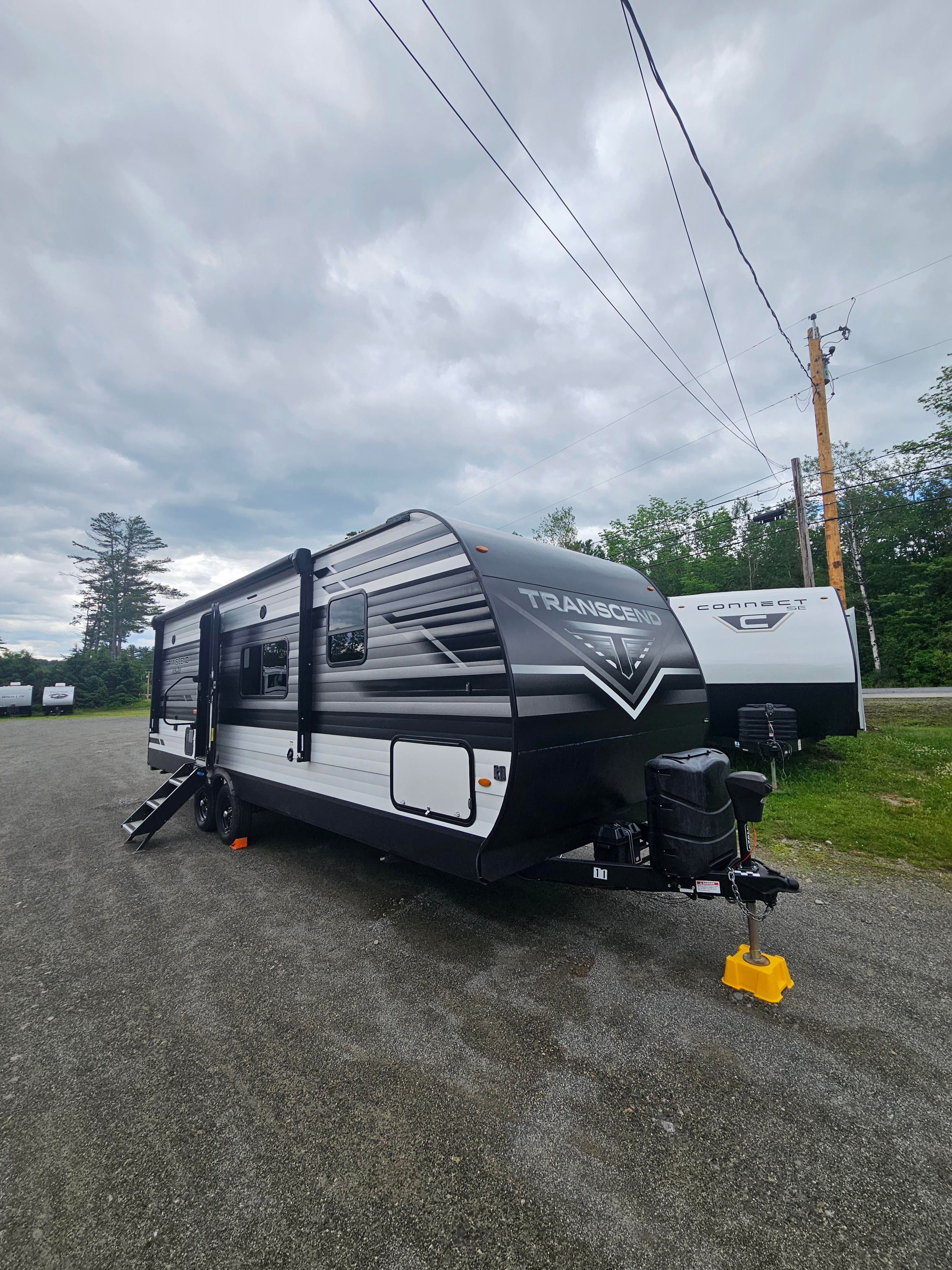 2022 Grand Design Transcend 240