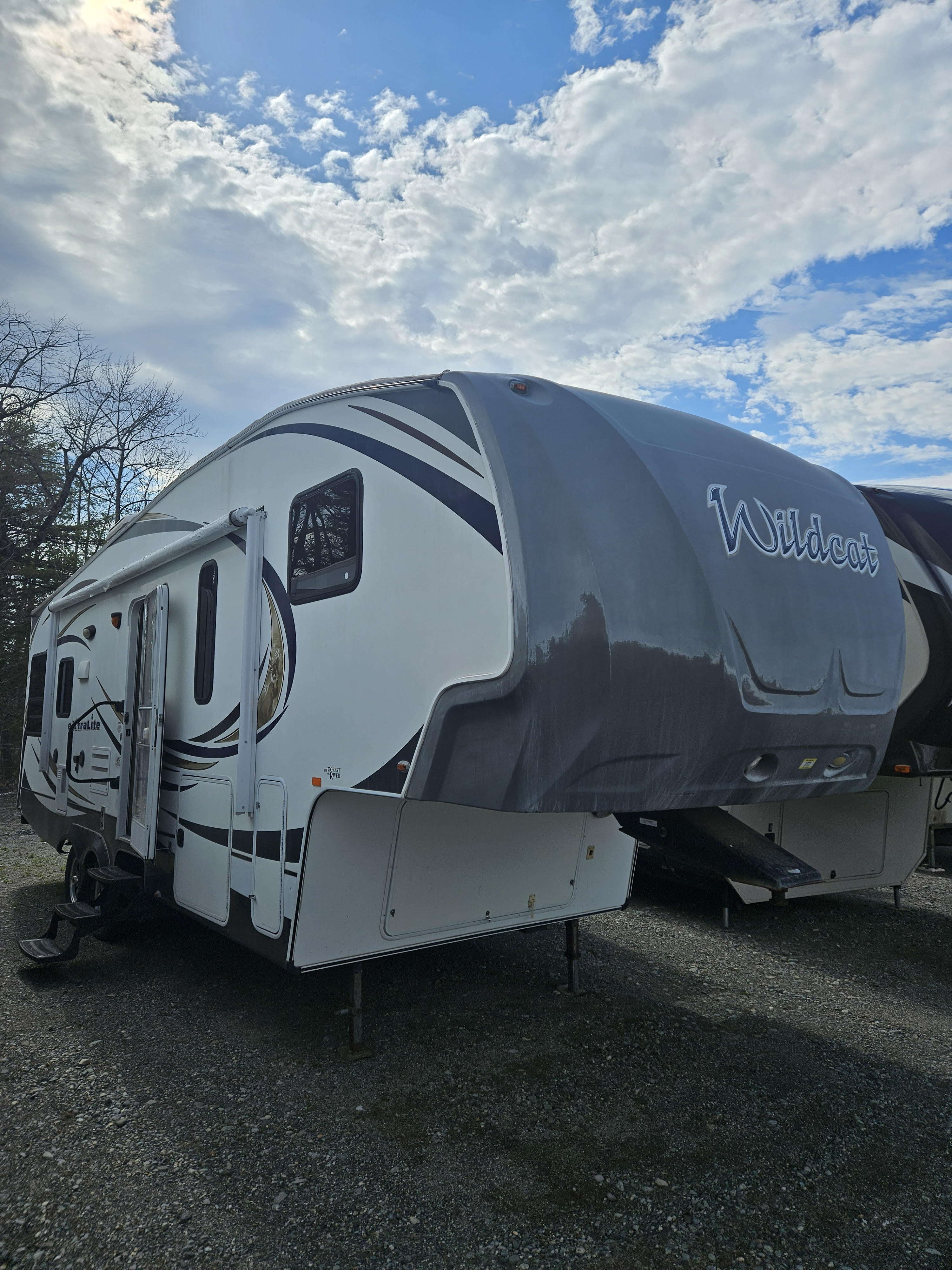 2012 Wild Cat 272RLX