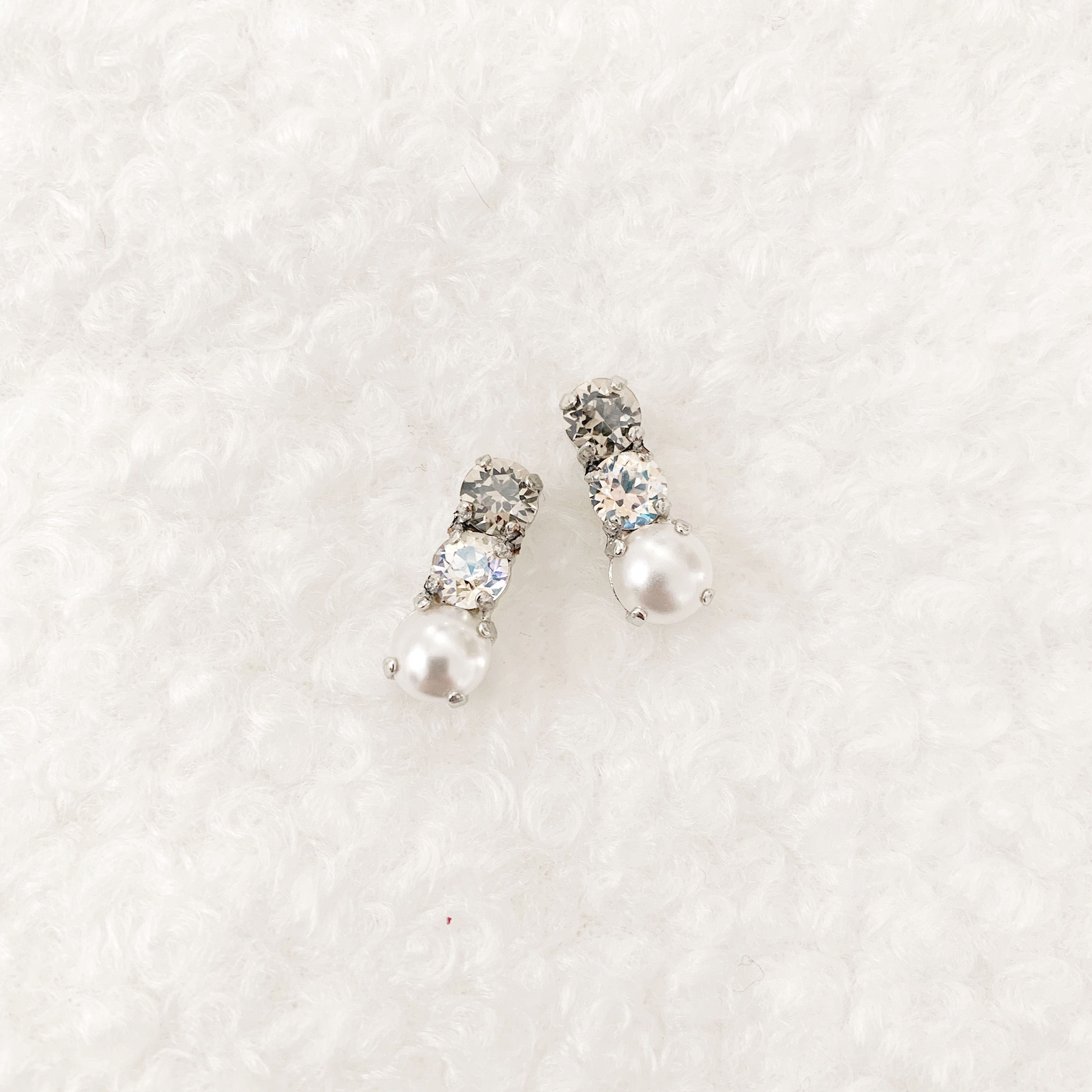 | Linea FLAIRE | Orecchino Grigio