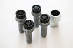 heico-wheel-anti-theft-kit-black-2