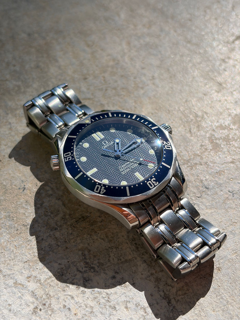 Miniature : Omega seamaster Bond quartz