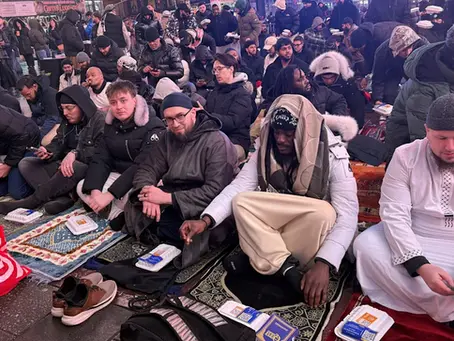 Descontento tras alarmante imposición del Islam en Nueva York con rezos del Ramadán en lugares públicos