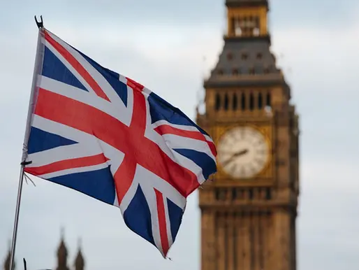 Obispo anglicano defiende las oraciones islámicas en la plaza Trafalgar de Londres: "No hay nada siniestro".