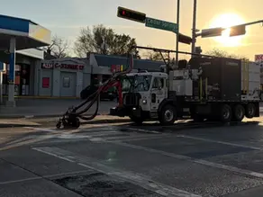 “Dallas elimina cruces arcoíris tras orden estatal: ¿señal de un cambio espiritual en tiempos decisivos?”