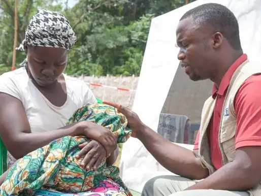 Médicos evangelizan a pacientes en el Congo: "Vimos a personas entregar sus vidas al Señor".