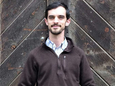 Profesor cristiano gana batalla legal por no doblegarse ante la ideología trans ante presión de las autoridades