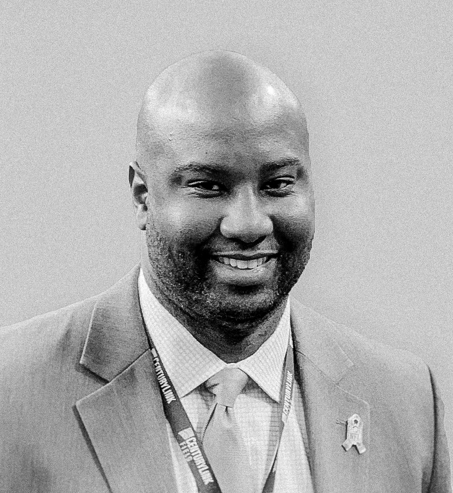 Joseph Walden Headshot.jpg