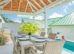 Dining pool pergola.jpg