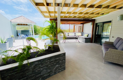 Apt 2 - Outside Shaded Seating.heic