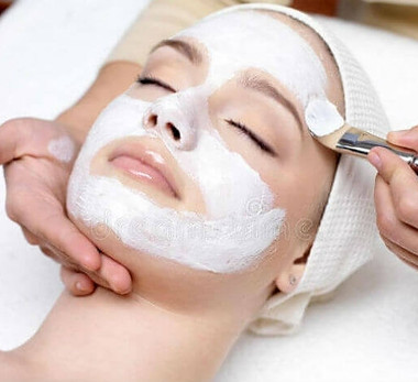 Tratamiento nutritivo piel seca Carolina Ferreira Estética avanzada y masajes Cáceres.jpg