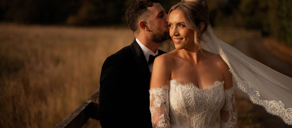 Some wedding days feel like they’re glowing from the inside out, and Josh and Zoe’s day at Northbrook Park on 28th August 2026 had exactly that feeling.