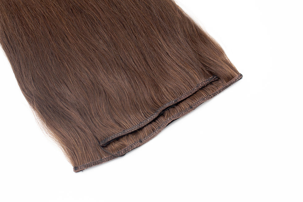 Le extension a clip di capelli veri "Paradise" offrono una soluzione semplice e veloce per migliorare la tua chioma. Queste e