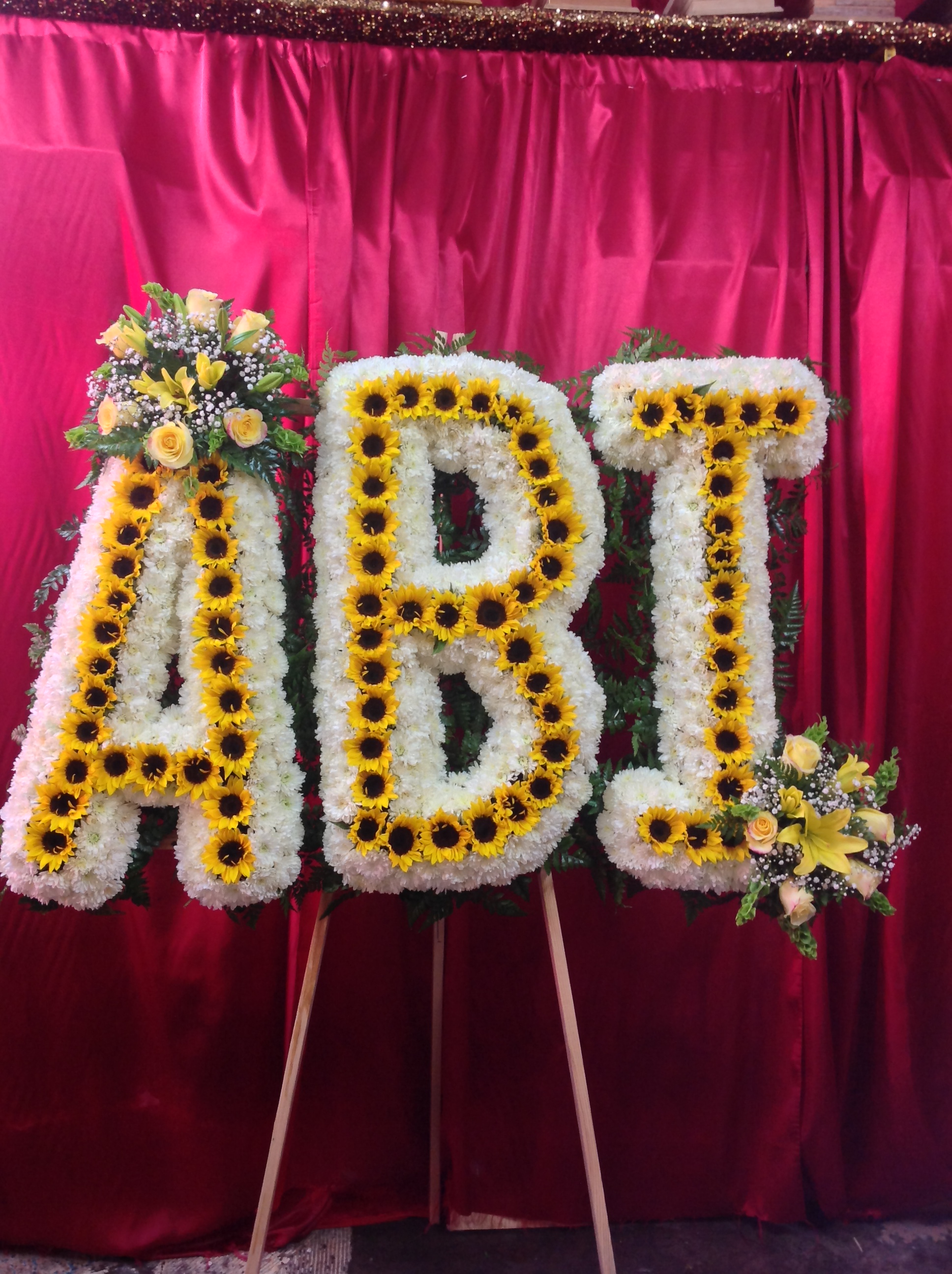 Funeral Packages | http://lupitasf.wix.com/lupitasflowers