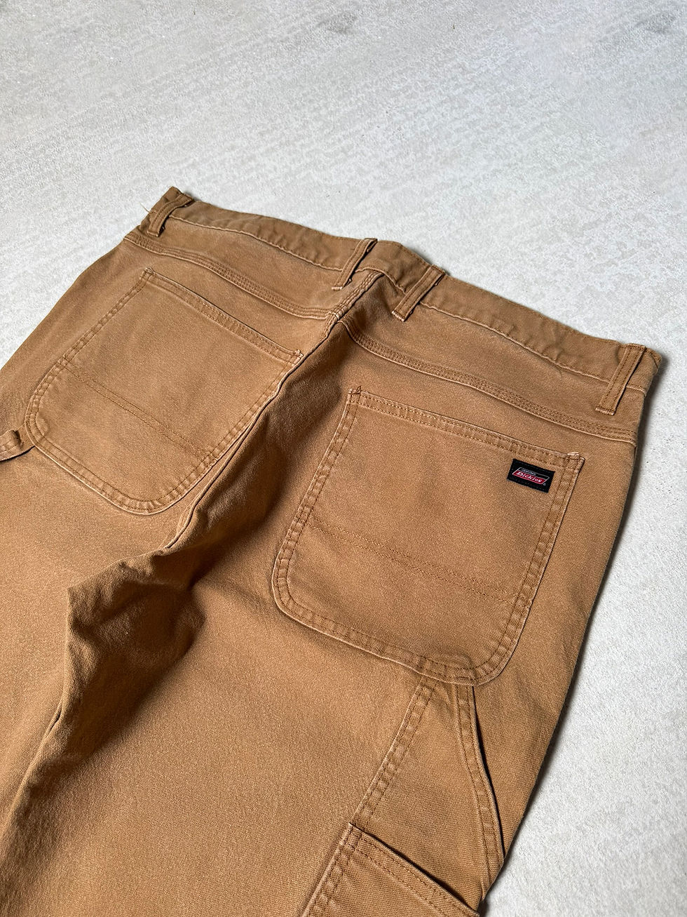 Miniatura: 𝗗𝗜𝗖𝗞𝗜𝗘𝗦 𝗖𝗔𝗥𝗣𝗘𝗡𝗧𝗘𝗥 𝗣𝗔𝗡𝗧 𝗦𝗜𝗭𝗘 𝟯𝟴𝗫𝟯𝟮