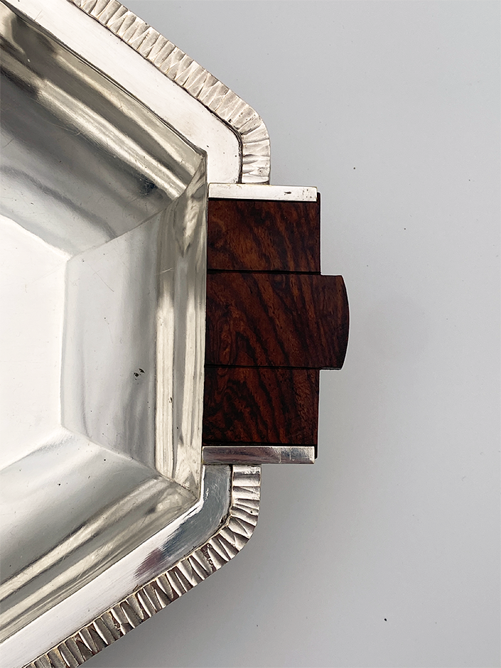 Miniature : Plateau en argent et bois