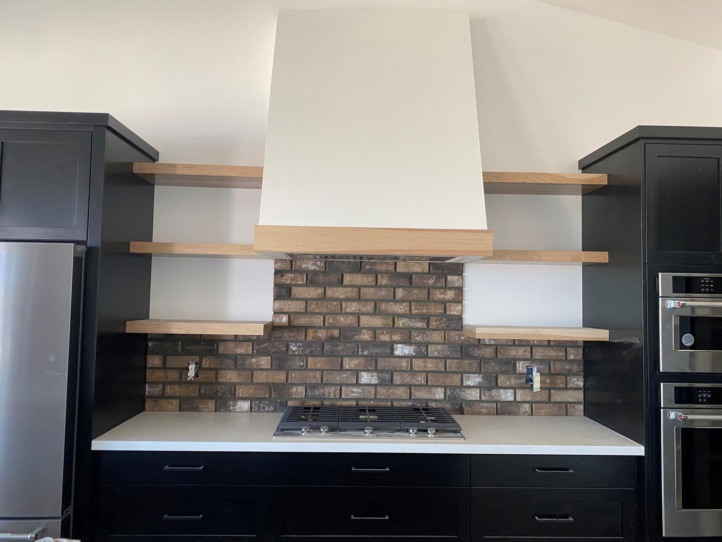 backsplash brick veener.jpg