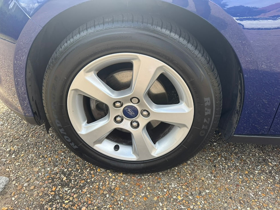 Thumbnail: Ford Focus 1.0 EcoBoost Zetec Navigation