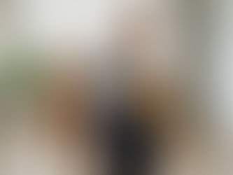 關節炎患者運動 香港 — 中老年女士在公眾游泳池進行水中步行護膝運動
