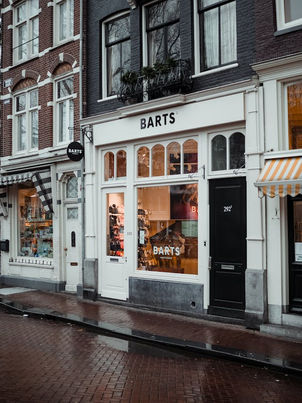 Recruiting Real Estate Executives Who Maximize Office and Retail Property ROI 🏢🛍️