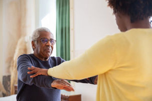 The Importance of Resident Engagement in Assisted Living Communities 🏡💬
