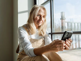 real estate executive search firm, property management direct recruiting, real estate headhunting staffing solutions, permanent placement headhunters in CRE and Senior Assisted Living Facility