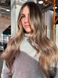 Blunt-coiffure_BALAYAGE 2.JPG