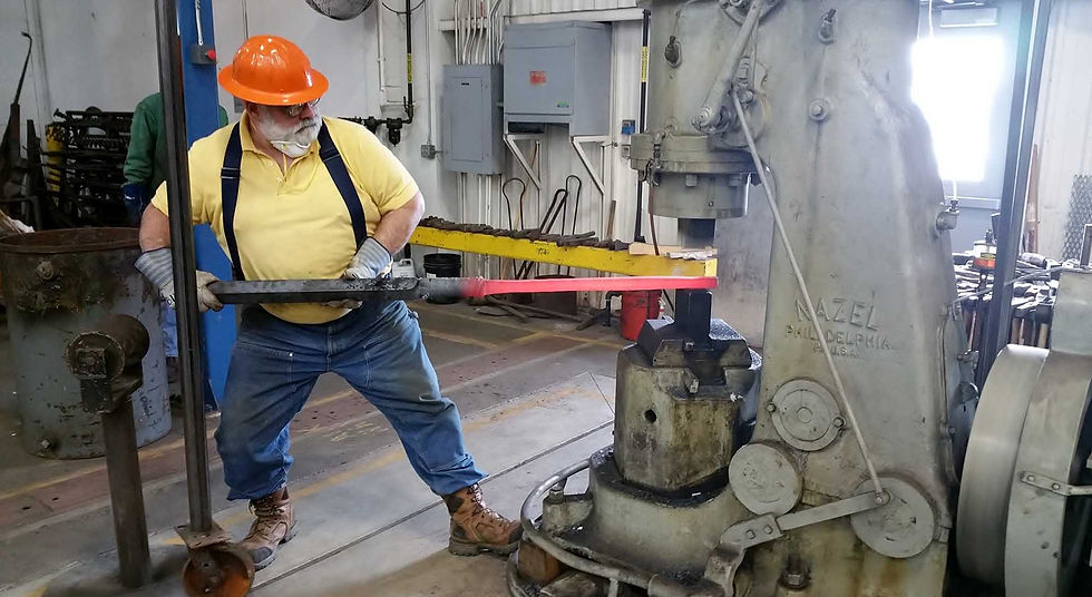 Jeff Jubenville forging on the Nazel Ham