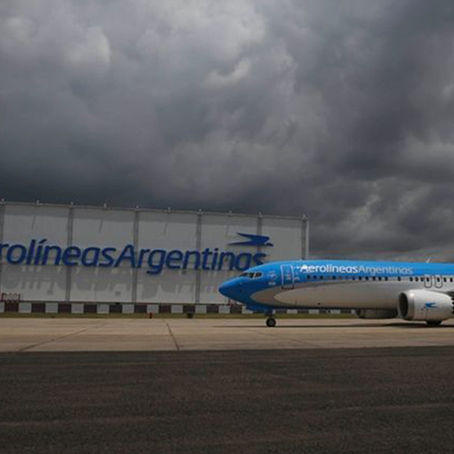 ¿Qué hacemos con Aerolíneas? |  Licenciada Camila Luna