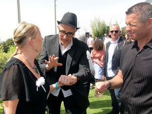 Rechercher un artiste sur Internet