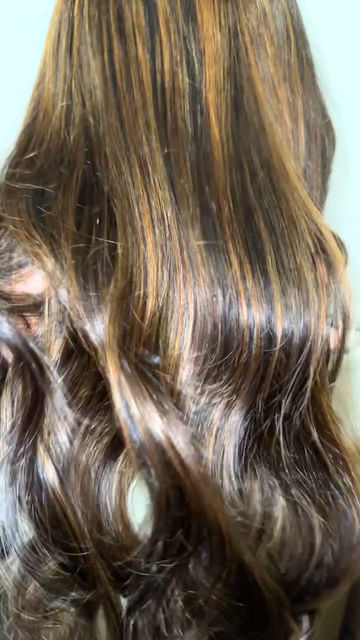 Thumbnail: 20” 5x5 highlight wig