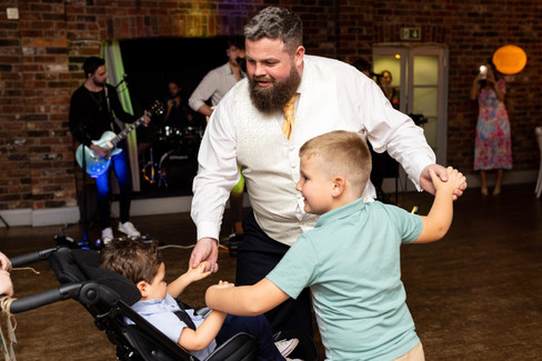 Larkspur lodge Cheshire Wedding