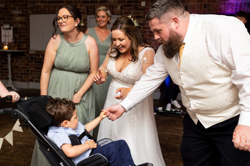 Larkspur lodge Cheshire Wedding