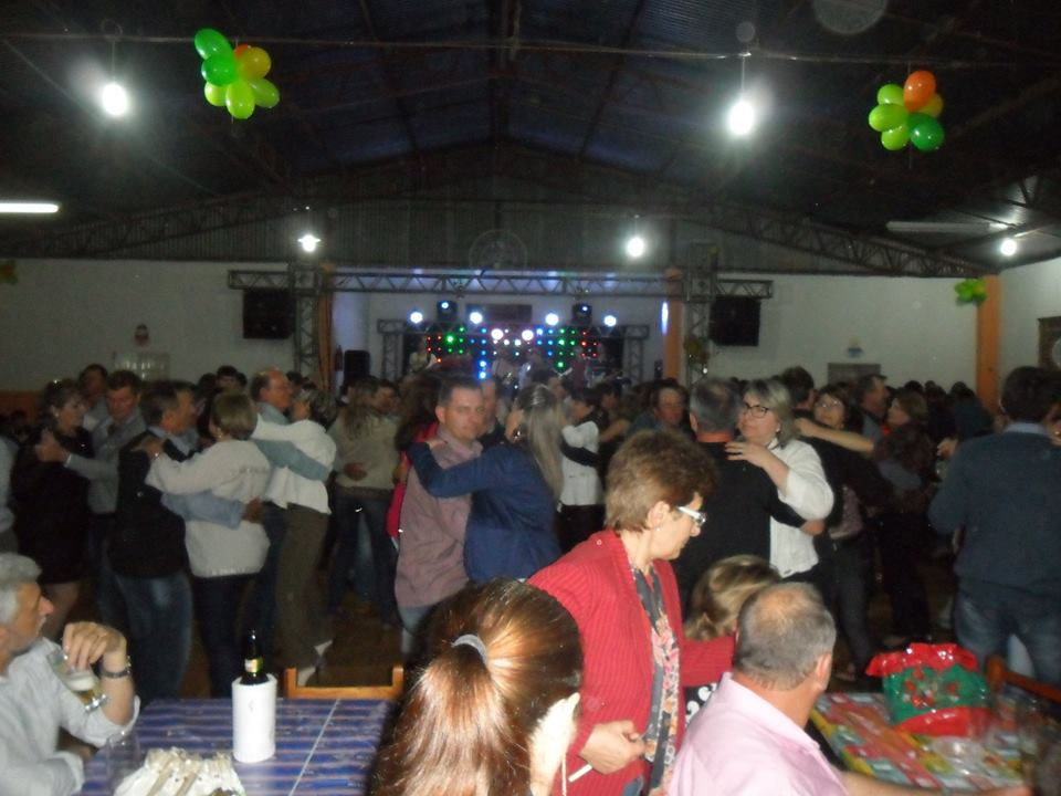 BANDA ALVORECER (1).jpg
