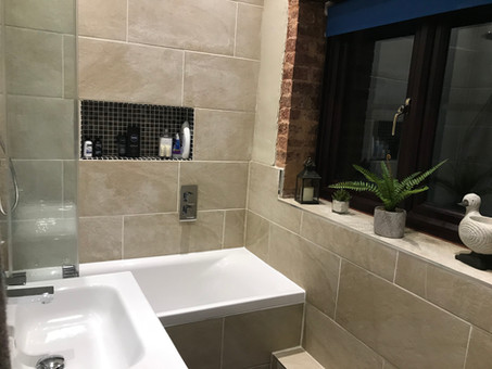 The Bathroom - Heron Cottage Devon
