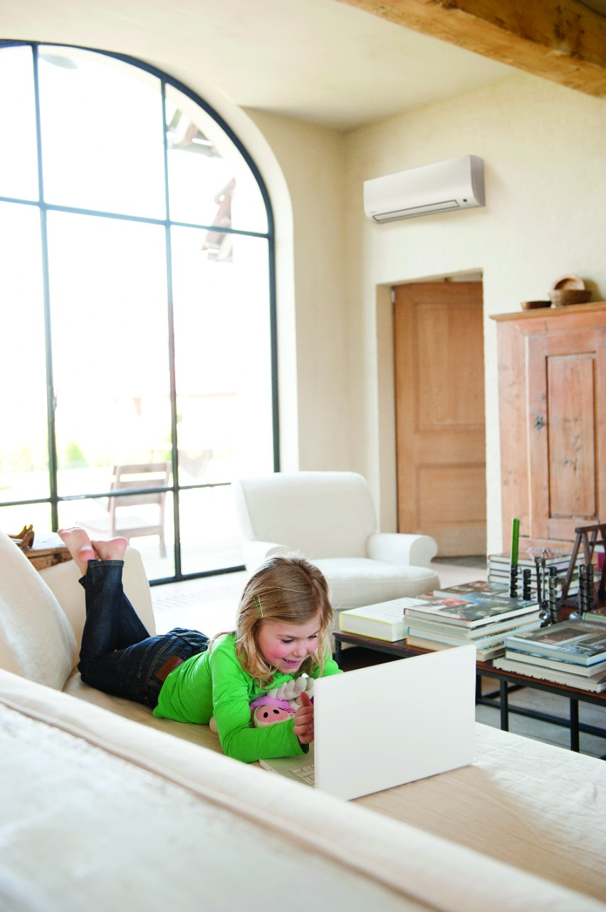 Thumbnail: Daikin Comfora FTXP-25N