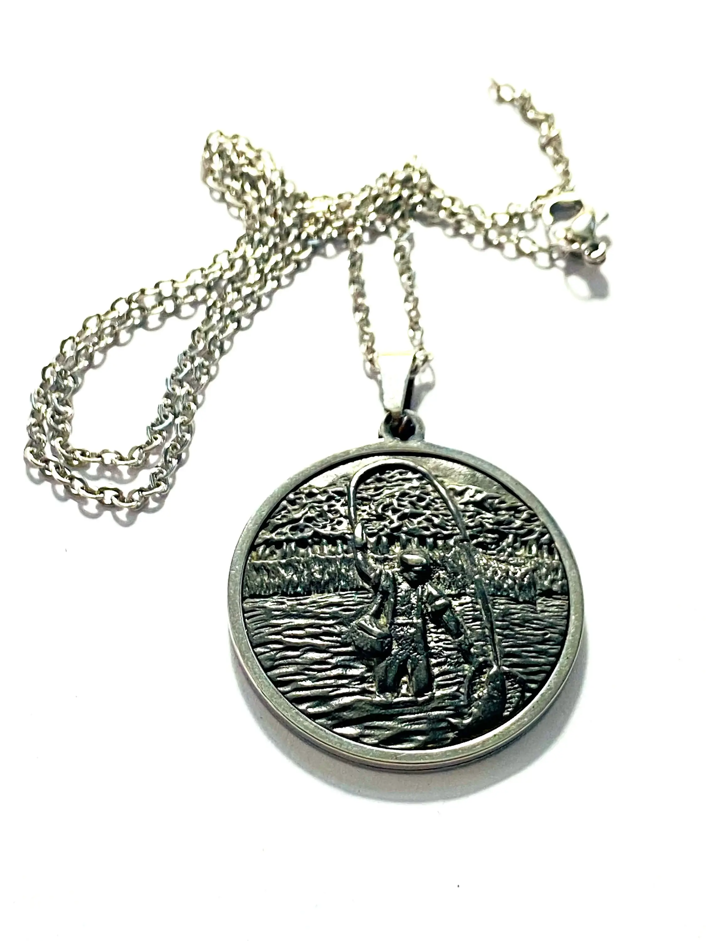 Pendant fishman medal