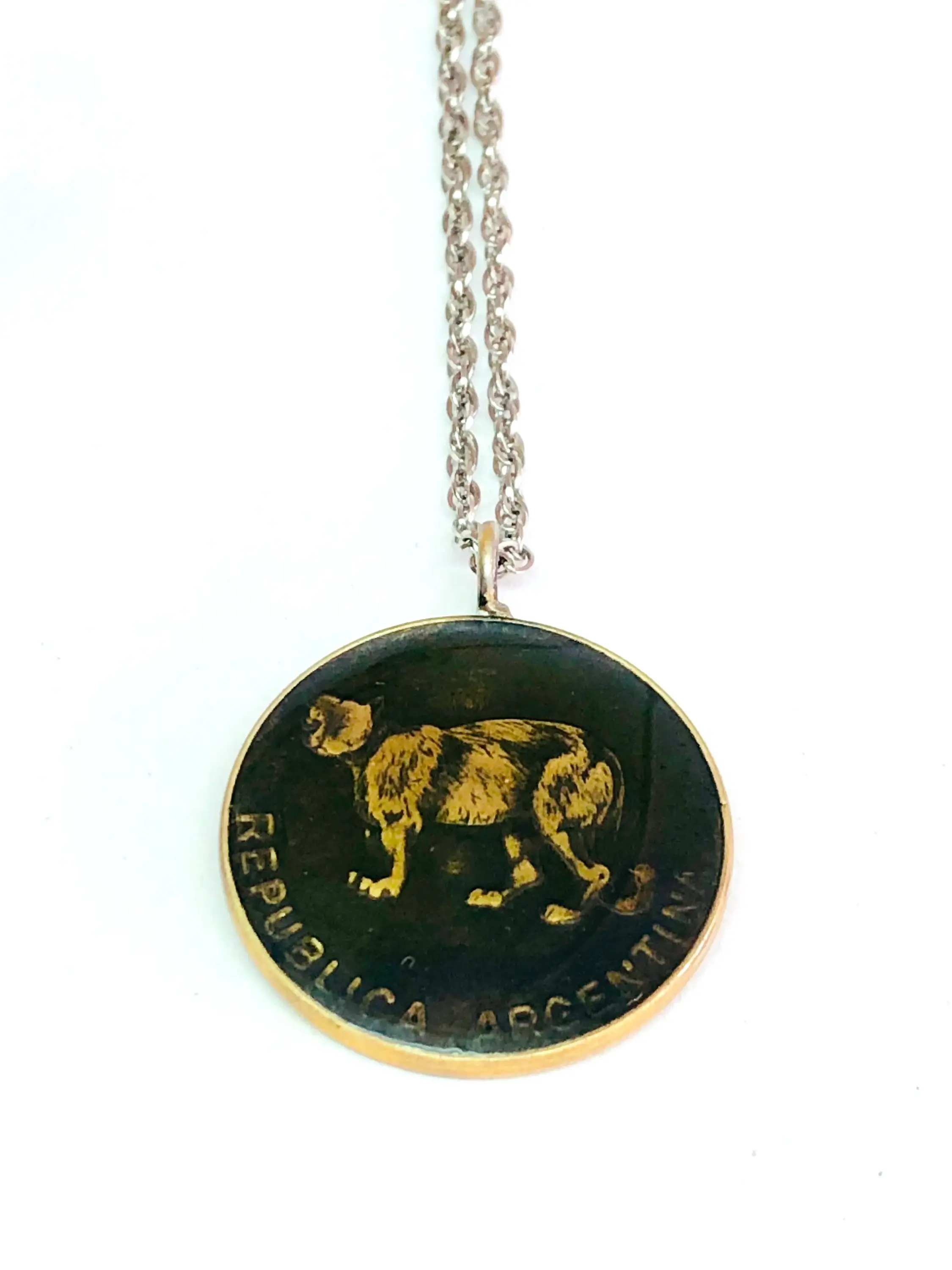 Argentina coin pendant 5 Centavos cougar Puma collar de monedas